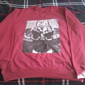 BRAND NEW 2PAC MIDDLE FINGER CREWNECK SIZE 2XL